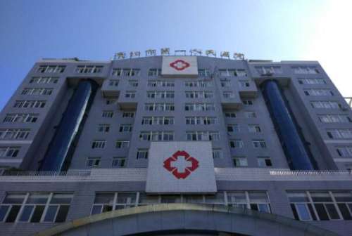 貴陽第一人民醫(yī)院有割眼袋嗎？人氣項(xiàng)目及割眼袋案例分享