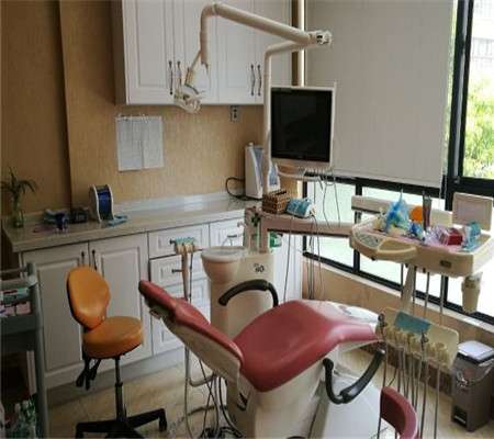 西安交大附屬二院口腔科正規(guī)嗎？醫(yī)生介紹\特色項(xiàng)目價(jià)格分享