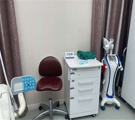 中諾口腔醫(yī)院正規(guī)嗎？醫(yī)院詳細(xì)，醫(yī)生團(tuán)隊(duì)介紹、價(jià)格表附上