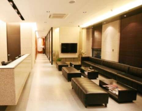 廣州曙光植發(fā)醫(yī)院地址/資料簡(jiǎn)介、價(jià)格一覽