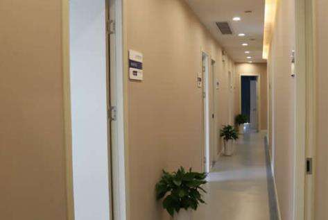 北京縮胸手術(shù)好的三甲醫(yī)院排名清單分享！這幾家醫(yī)院在當?shù)氐目诒疾诲e！