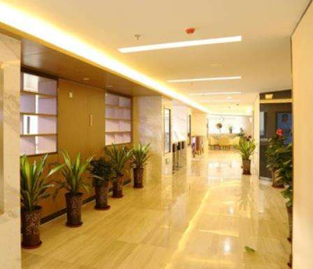 上海鵬愛整形美容醫(yī)院好不好？拿出醫(yī)生簡介及價格表同步參考！