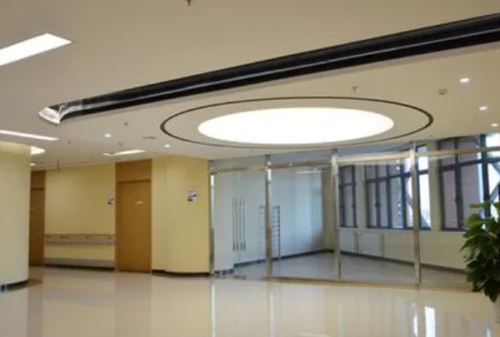 南方醫(yī)科大學(xué)第三附屬醫(yī)院脂肪填充眼周凹陷費(fèi)用多少?詹煒卿醫(yī)生技術(shù)測(cè)評(píng)