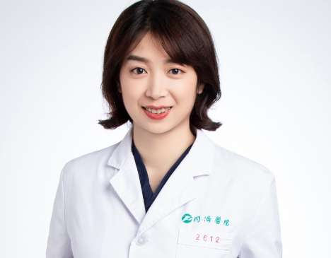 同濟(jì)醫(yī)院曹瑋雙眼皮怎么樣？實(shí)力比較強(qiáng)勁，對(duì)眼部整形方面能力比較突出