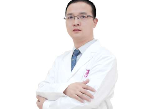 余國勝整形醫(yī)生技術(shù)怎么樣？擁有扎實的理論基礎(chǔ)，審美水平比較高