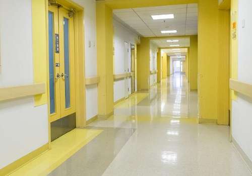 整形醫(yī)生劉堅(jiān)怎么樣？能夠跟隨當(dāng)下的發(fā)展潮流，為求美者帶來(lái)更專(zhuān)業(yè)的幫助