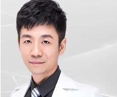 楊鵬醫(yī)生.jpg