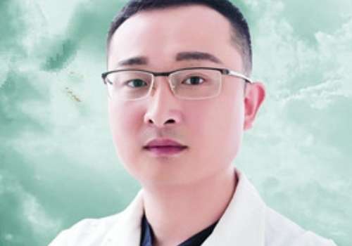 韋新東做雙眼皮怎么樣？能夠為大家?guī)砀把氐恼畏绞?，更理想的術后形態(tài)