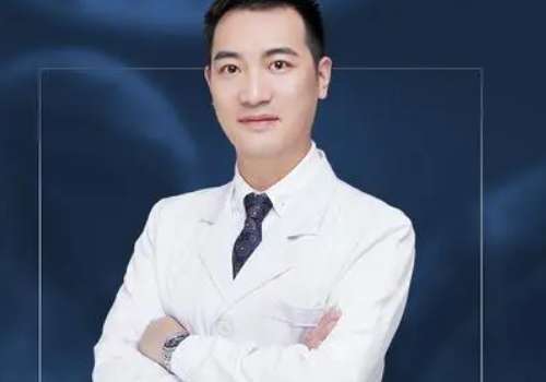 上海整形醫(yī)生張承武怎么樣?積累了豐富的手術(shù)經(jīng)驗