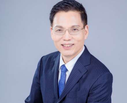 蘇明山主任祛斑怎么樣？蘇明山主任祛斑技術比較精湛，有30多年的激光美膚臨床經(jīng)驗