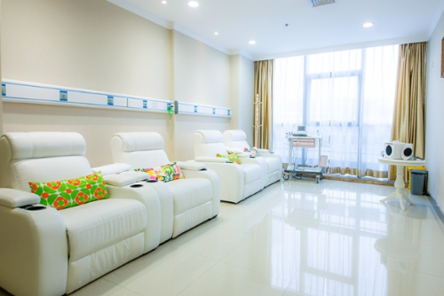 廣東高尚醫(yī)療門診部光子祛斑怎么樣?余文林醫(yī)生風(fēng)格測(cè)評(píng)