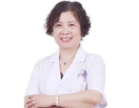 陸輝群看胎記怎么樣？能夠根據(jù)每位求美者的胎記情況來提供合適的操作手法