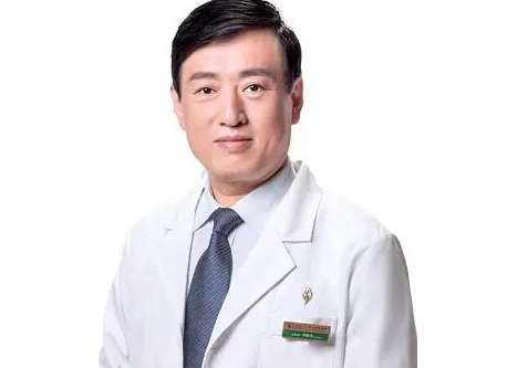 廣州吸脂醫(yī)生李明怎么樣？還可以進(jìn)行雙眼皮，隆鼻，脂肪填充等項(xiàng)目