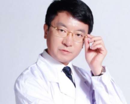 袁繼龍醫(yī)生.jpg