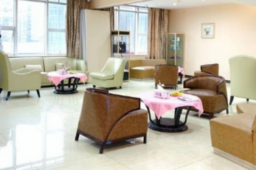 北京濟(jì)誠仁整形醫(yī)院小腿吸脂怎么樣?賁成凱醫(yī)生水平測(cè)評(píng)