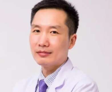 口腔科醫(yī)生李森怎么樣了？擅長(zhǎng)各種年齡段的牙齒矯正以及診斷