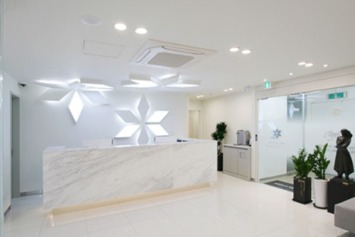 廣州顏所醫(yī)療美容門診部填充淚溝怎么樣?冀晨陽(yáng)|蘆陽(yáng)醫(yī)生簡(jiǎn)介