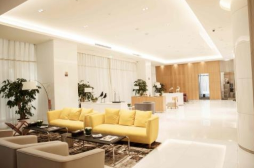 上海仁濟(jì)醫(yī)院（東院）去抬頭紋費(fèi)用多少?范志宏|皮慶猛醫(yī)生案例反饋