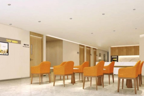 河南整形美容醫(yī)院自體脂肪隆胸費用標(biāo)準?王合珍醫(yī)生簡介