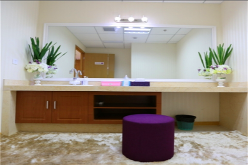 鄭州集美整形醫(yī)院注射玻尿酸豐唇怎么樣?馬自正|王一星醫(yī)生技術(shù)特色