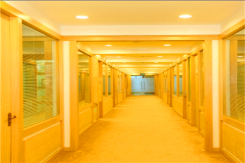 杭州紅房子?jì)D產(chǎn)醫(yī)院陰道松弛手術(shù)收費(fèi)多少??；鄯襹陳芬蘭|趙萬春醫(yī)生風(fēng)格實(shí)測