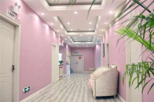 成都恒博天姿醫(yī)療美容門診部豐唇注射怎么樣?李雯雯|李烈醫(yī)生口碑測評