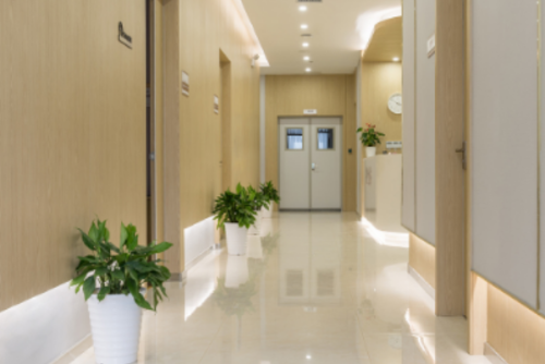 福州比華利美容醫(yī)院填充淚溝怎么樣?胡可斌|劉耀美|黃顯貴醫(yī)生風格實測