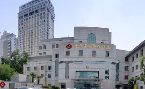 南京市婦幼保健院眼窩凹陷填充玻尿酸術(shù)后6個月案例&技術(shù)怎么樣?