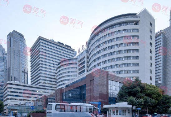 上海手術(shù)除腋臭醫(yī)院排名，排行榜名單公立or私立前來參考！