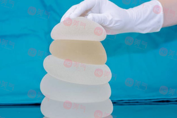 上海九院隆胸哪個醫(yī)生好？