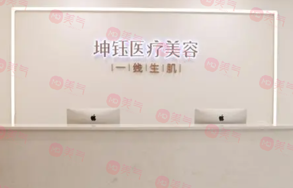 昆明哪家醫(yī)院做眼袋手術效果好？網友推薦排行榜盤點！