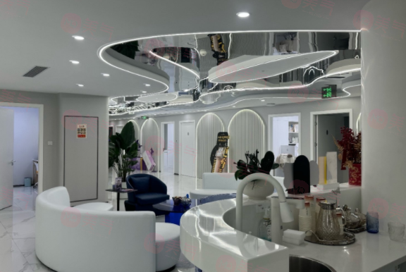 北京美媛薈李曉東醫(yī)生做拉皮技術(shù)好，創(chuàng)口小且結(jié)果自然