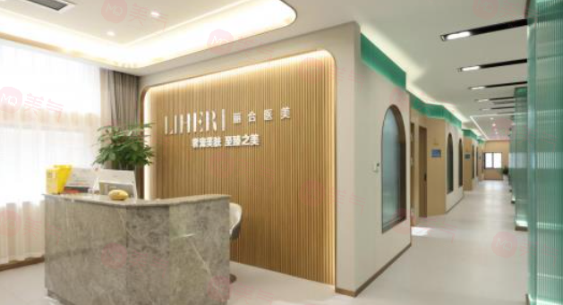 濟(jì)南豐太陽(yáng)穴哪家正規(guī)又靠譜？ 麗合/藝星/愛容做豐太陽(yáng)穴比較好